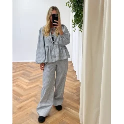 PIECES dame bukser PCHOLLY - Magnet WHITE Sale