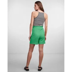 PIECES dame shorts PCLUNA - Irish Green New